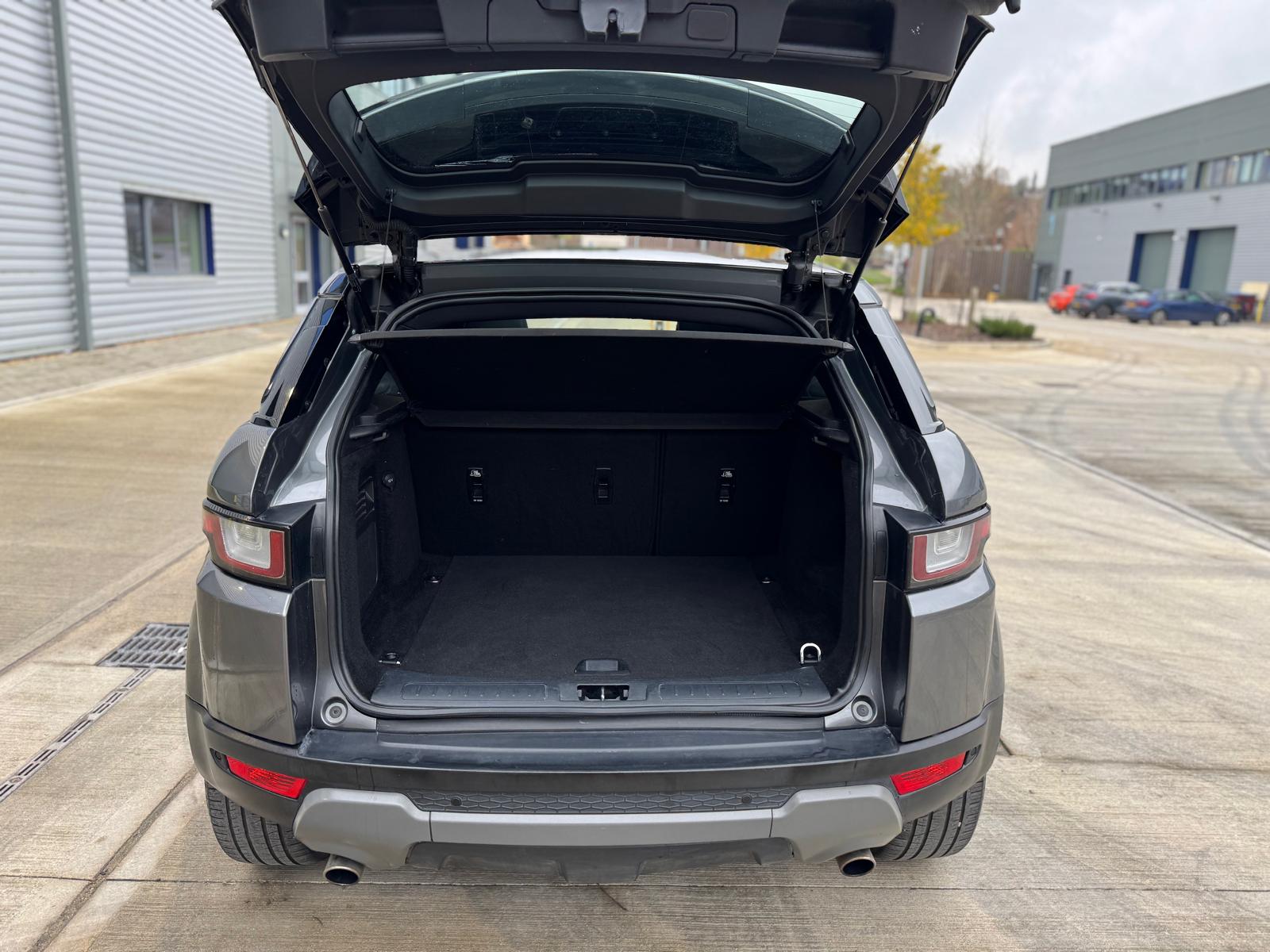 
								Land Rover Range Rover Evoque SE Tech (2018) full									