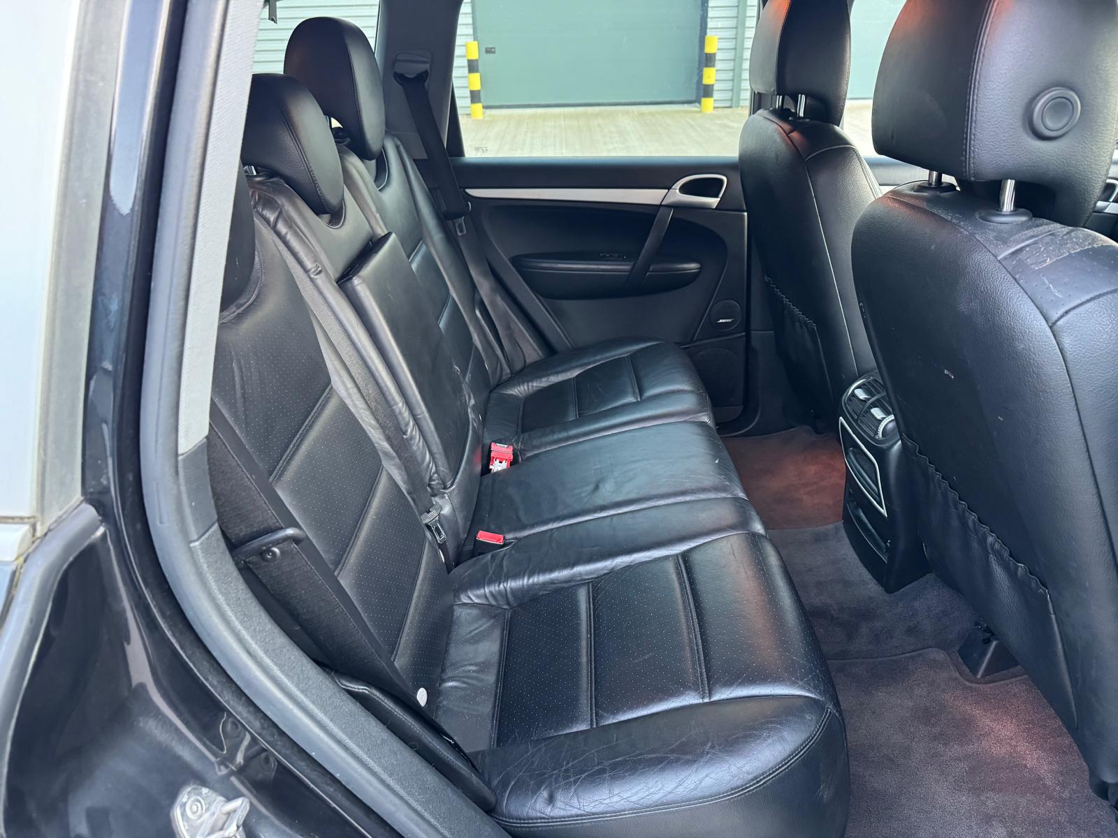 
								Porsche Cayenne S (2005) 4.5 S SUV 5dr Petrol Tiptronic S AWD (361 g/km, 340 bhp) full									