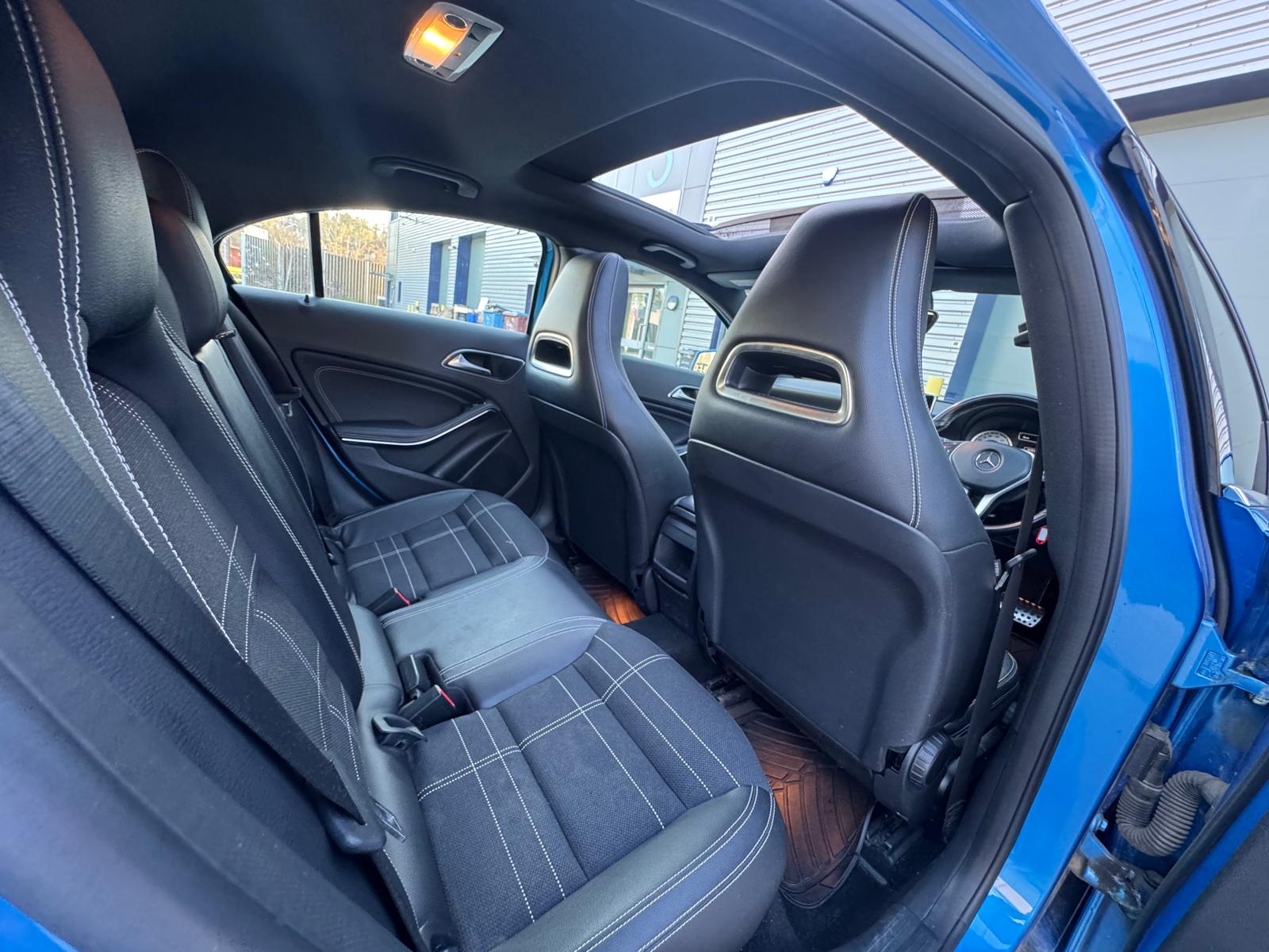 
								Mercedes-Benz A Class Sport (2014) 1.8 A200 CDI Sport Hatchback 5dr Diesel 7G-DCT Euro 5 (s/s) (136 ps) full									