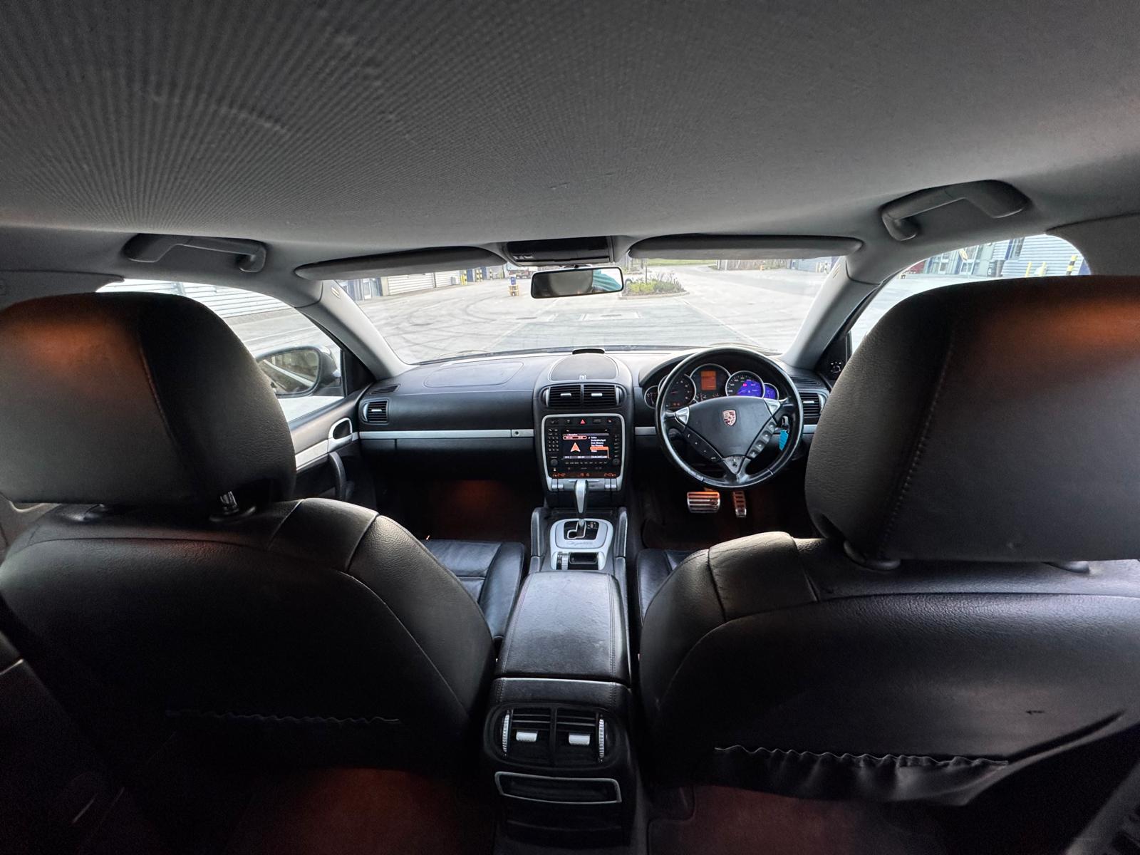 
								Porsche Cayenne S (2005) 4.5 S SUV 5dr Petrol Tiptronic S AWD (361 g/km, 340 bhp) full									