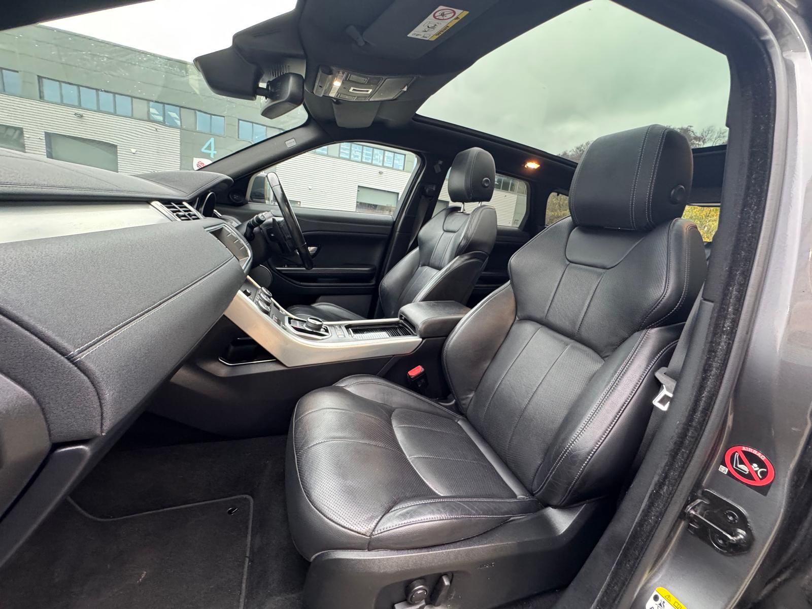 
								Land Rover Range Rover Evoque SE Tech (2018) full									