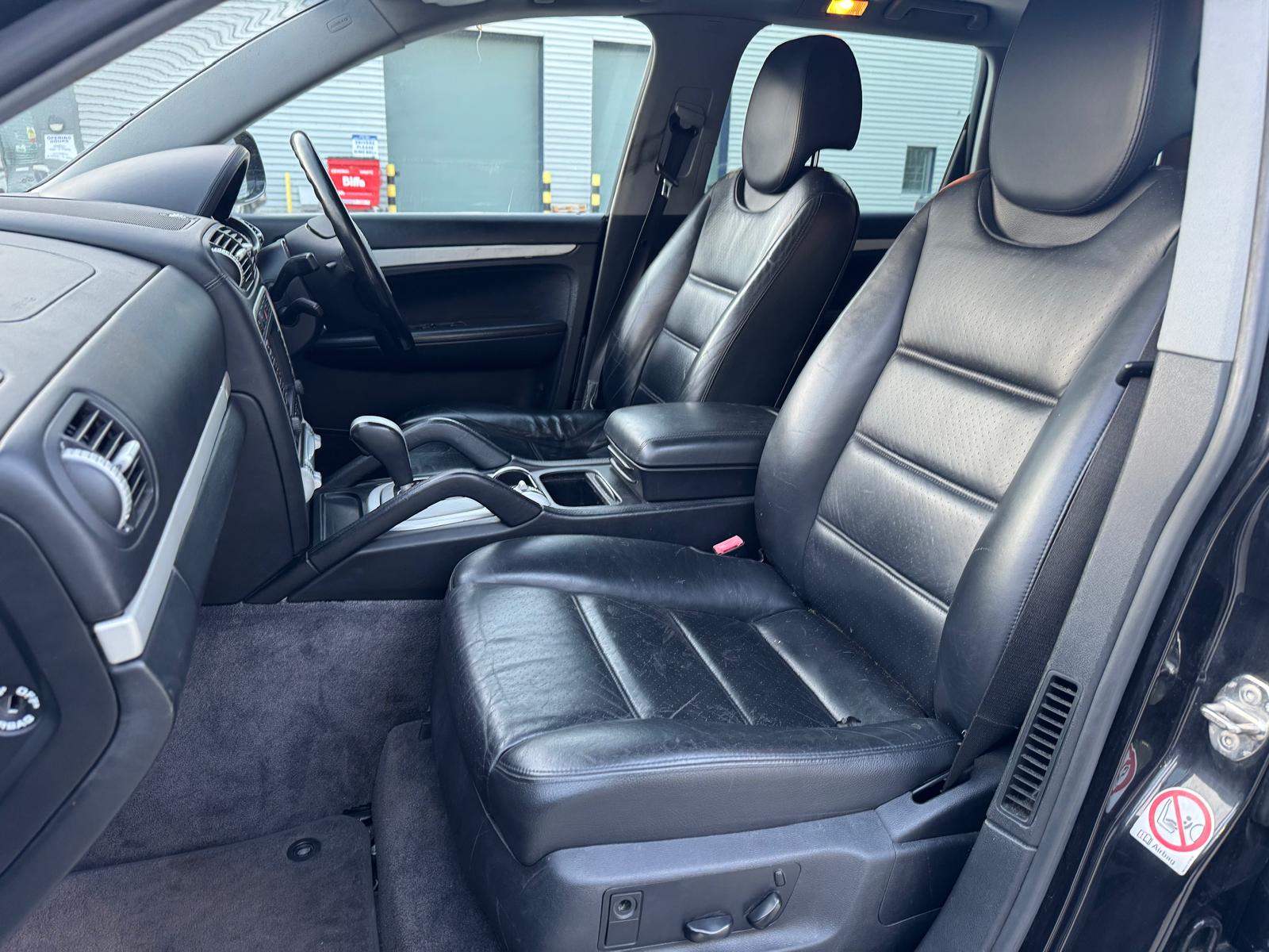 
								Porsche Cayenne S (2005) 4.5 S SUV 5dr Petrol Tiptronic S AWD (361 g/km, 340 bhp) full									