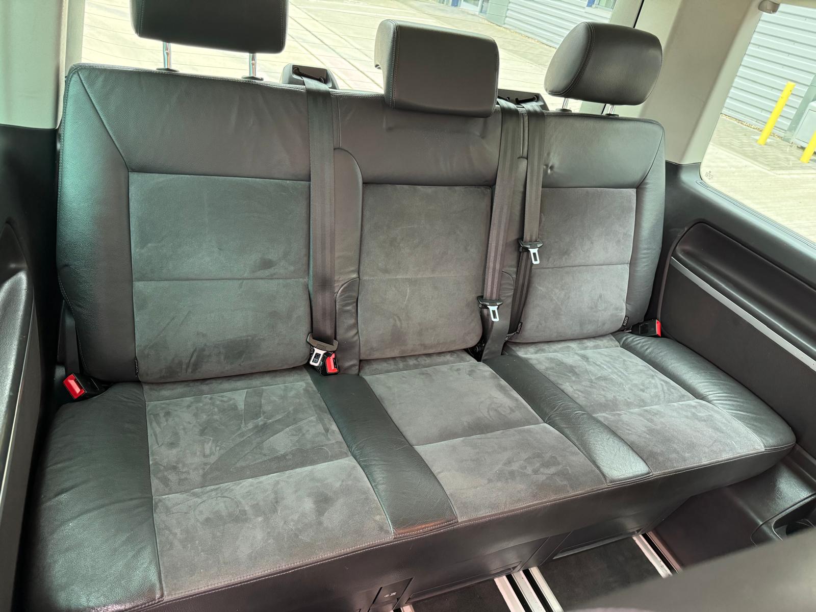 
								Volkswagen Caravelle Executive (2015) 2.0 BiTDI BlueMotion Tech Executive MPV 5dr Diesel DSG Euro 5 (s/s) (180 ps) full									