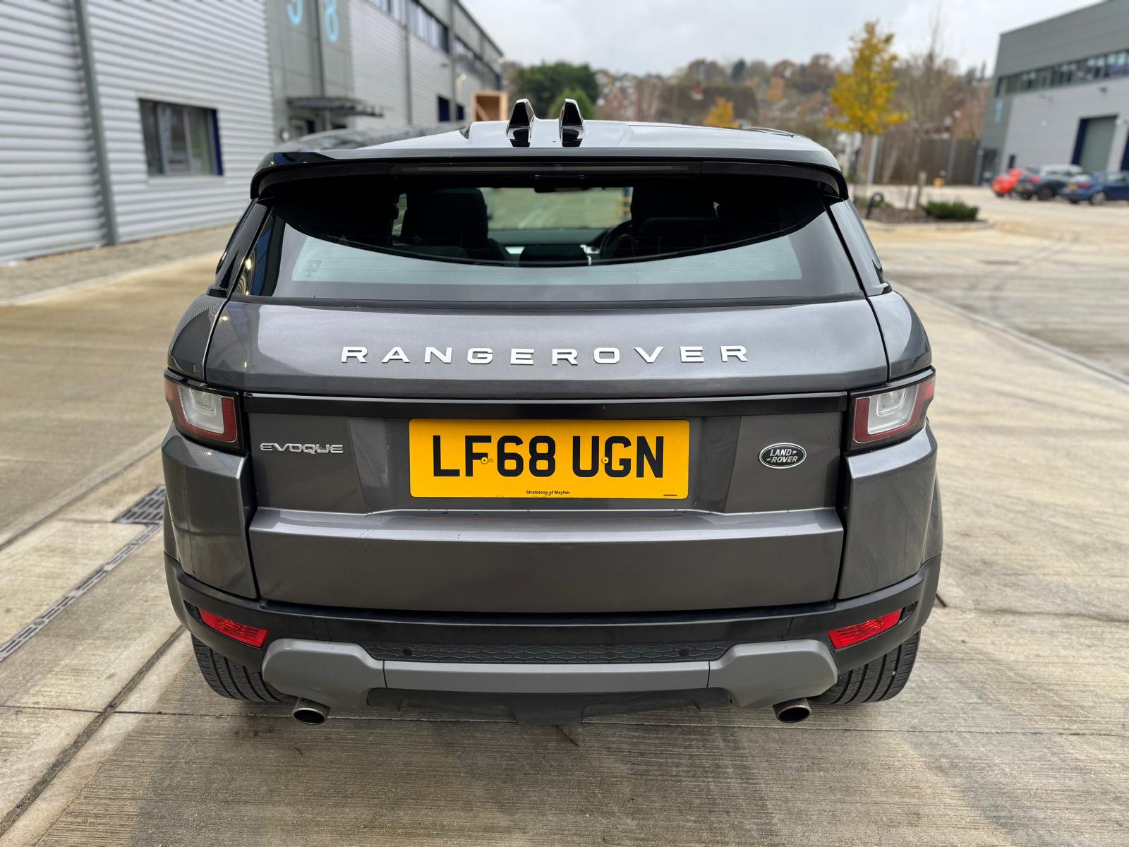
								Land Rover Range Rover Evoque SE Tech (2018) full									