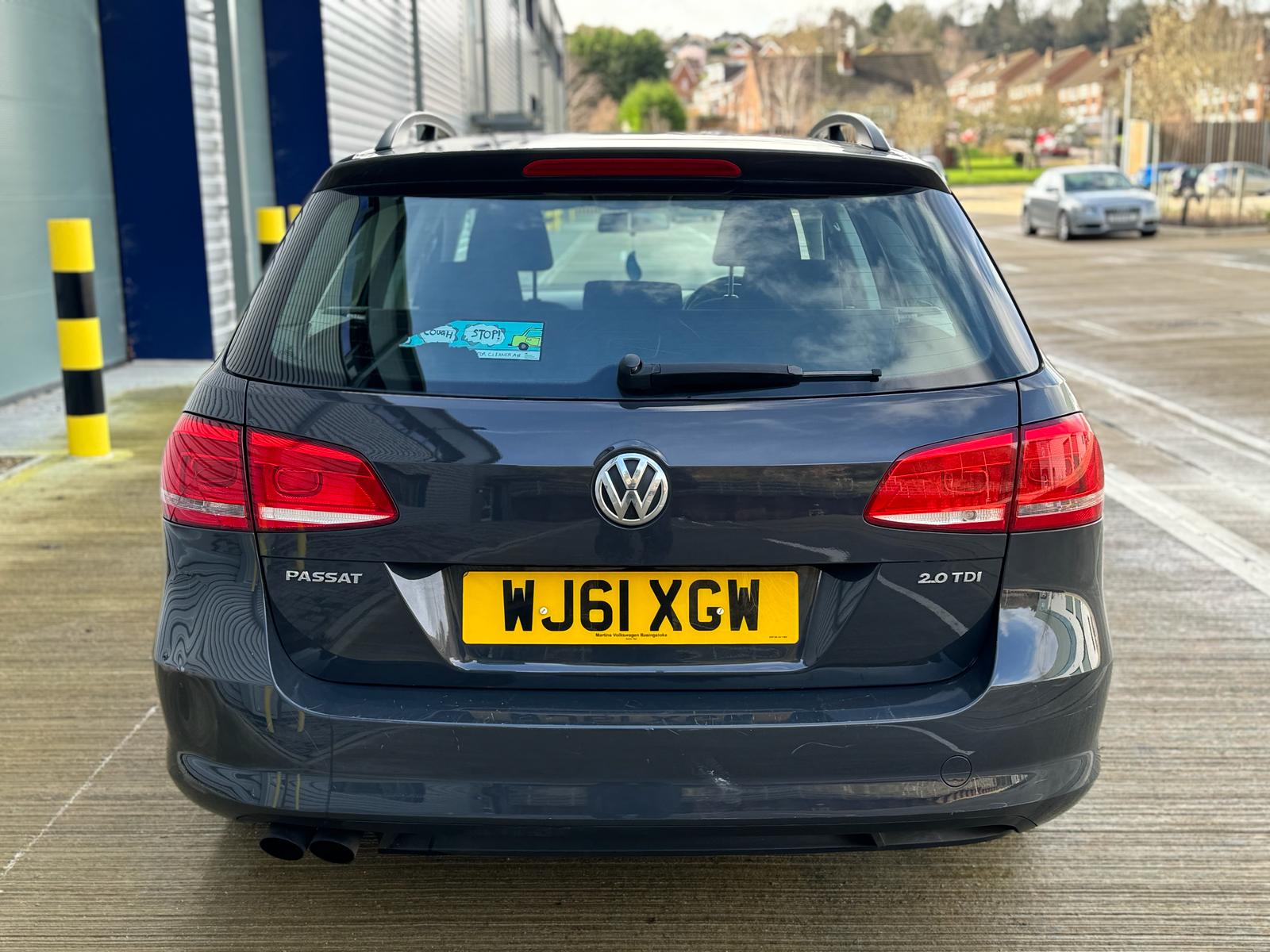 
								Volkswagen Passat S (2011) 2.0 TDI BlueMotion Tech S Estate 5dr Diesel DSG Euro 5 (s/s) (140 ps) full									