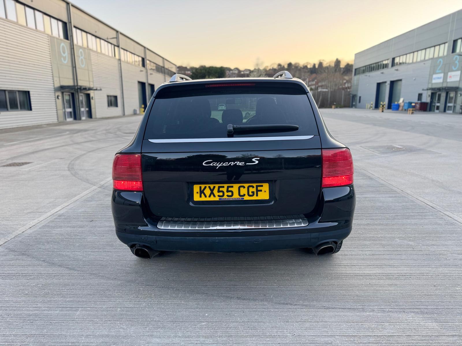 
								Porsche Cayenne S (2005) 4.5 S SUV 5dr Petrol Tiptronic S AWD (361 g/km, 340 bhp) full									