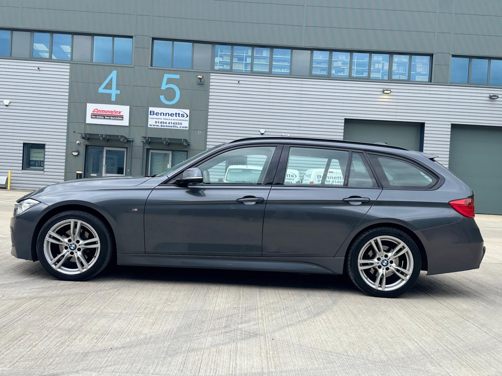
								BMW 3 Series M Sport (2015) 2.0 320d M Sport Touring 5dr Diesel Auto xDrive Euro 5 (s/s) (184 ps) full									