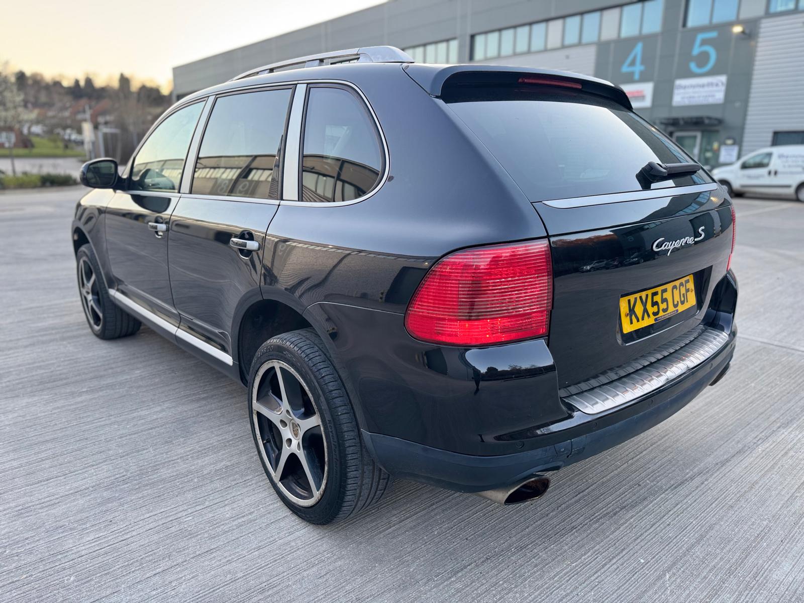 
								Porsche Cayenne S (2005) 4.5 S SUV 5dr Petrol Tiptronic S AWD (361 g/km, 340 bhp) full									