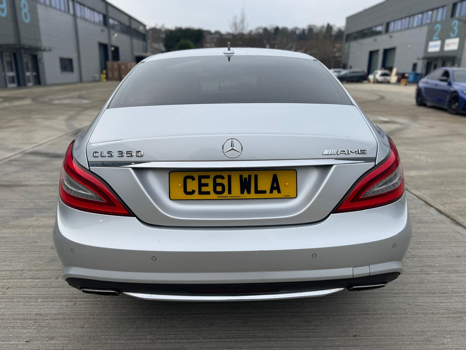 
								Mercedes-Benz CLS Sport (2011) 3.0 CLS350 CDI V6 BlueEfficiency Sport Coupe 4dr Diesel G-Tronic+ Euro 5 (265 ps) full									