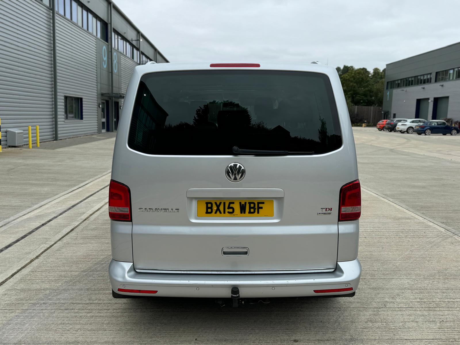 
								Volkswagen Caravelle Executive (2015) 2.0 BiTDI BlueMotion Tech Executive MPV 5dr Diesel DSG Euro 5 (s/s) (180 ps) full									