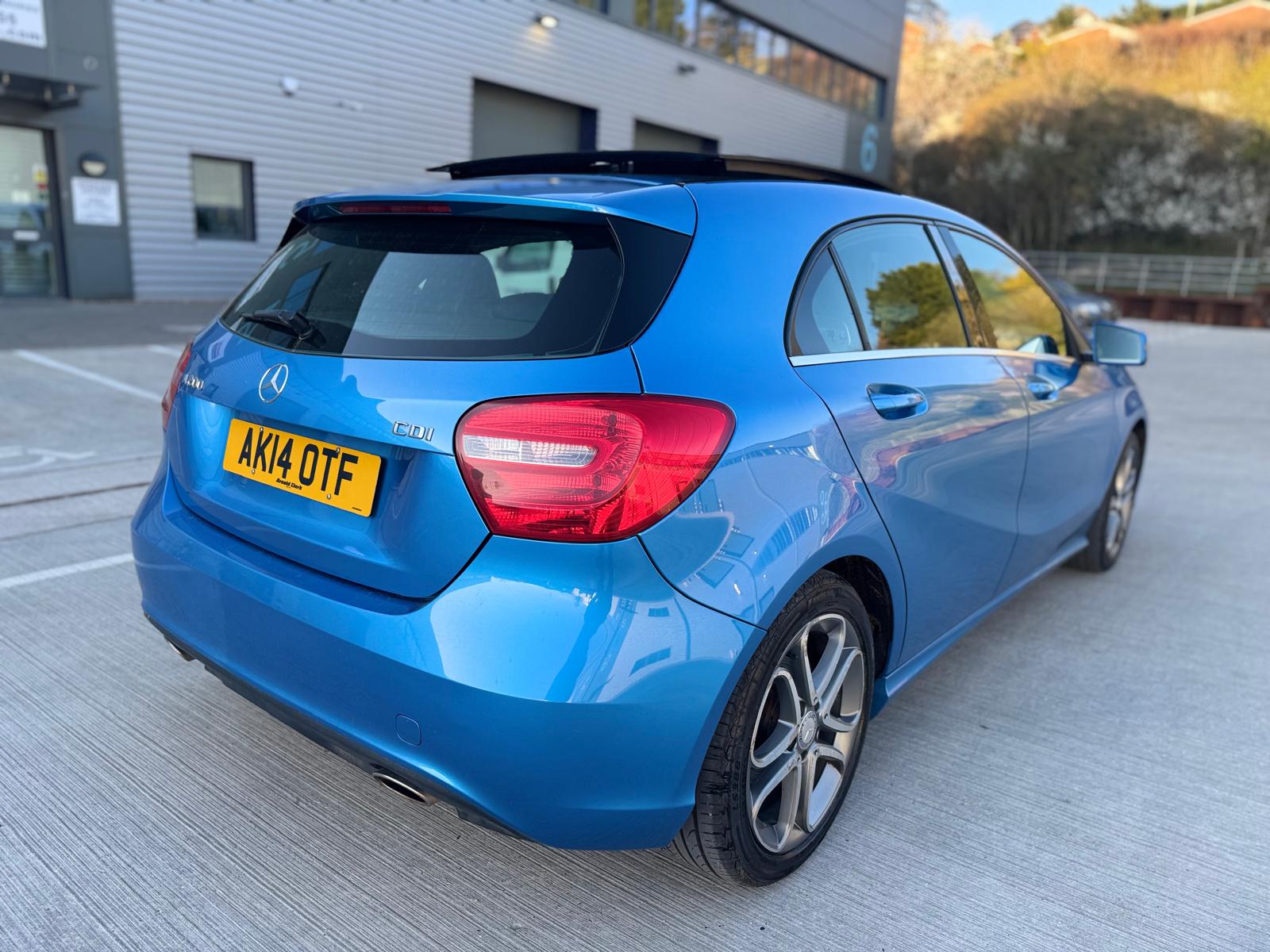 
								Mercedes-Benz A Class Sport (2014) 1.8 A200 CDI Sport Hatchback 5dr Diesel 7G-DCT Euro 5 (s/s) (136 ps) full									