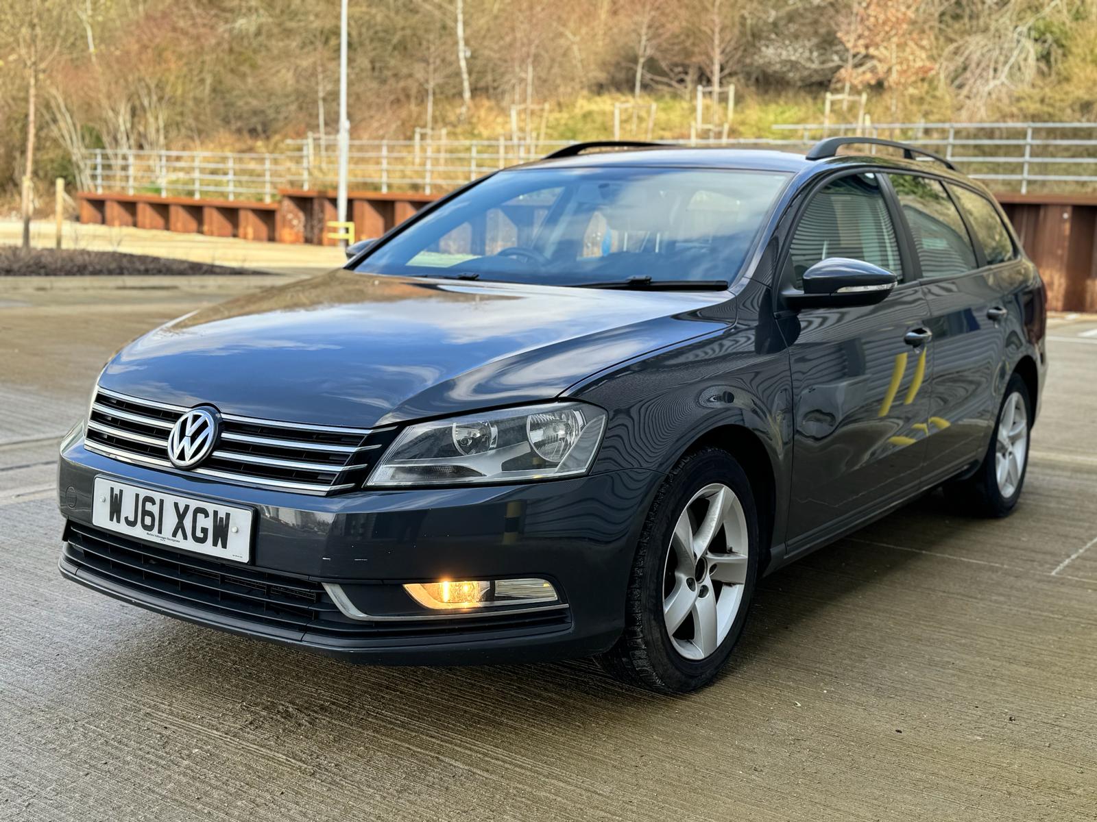 
								Volkswagen Passat S (2011) 2.0 TDI BlueMotion Tech S Estate 5dr Diesel DSG Euro 5 (s/s) (140 ps) full									