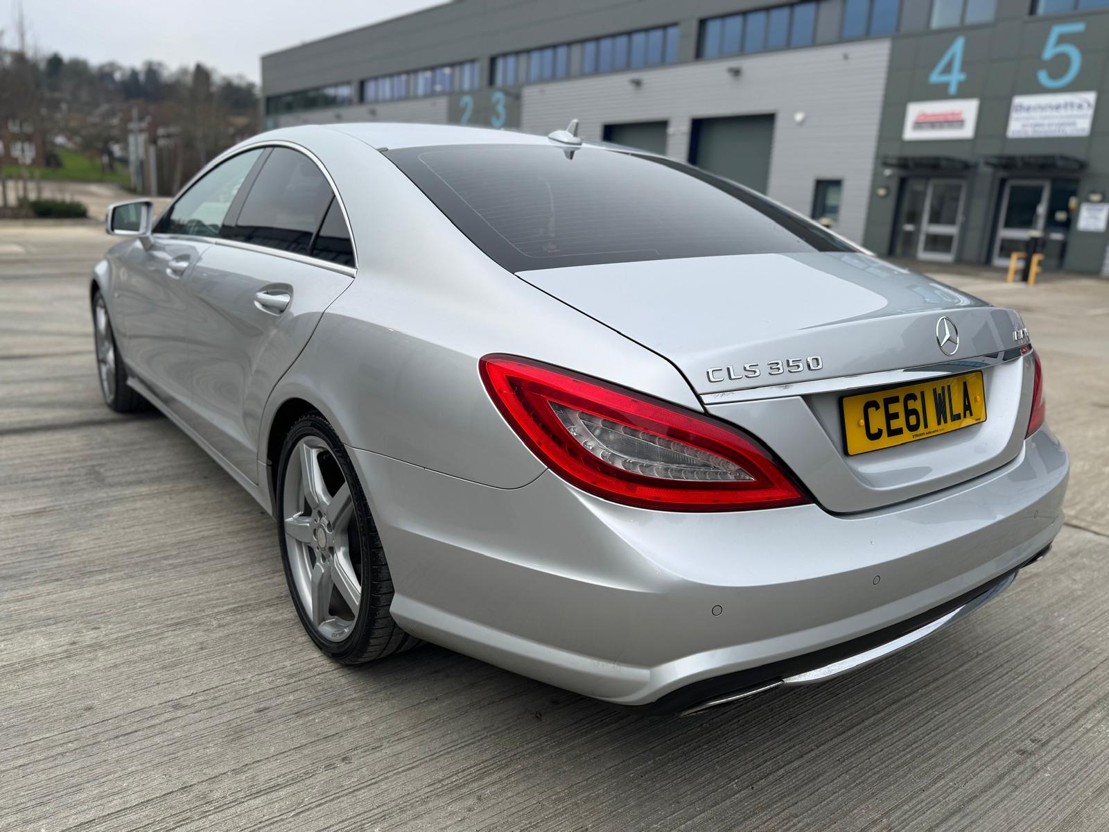 
								Mercedes-Benz CLS Sport (2011) 3.0 CLS350 CDI V6 BlueEfficiency Sport Coupe 4dr Diesel G-Tronic+ Euro 5 (265 ps) full									
