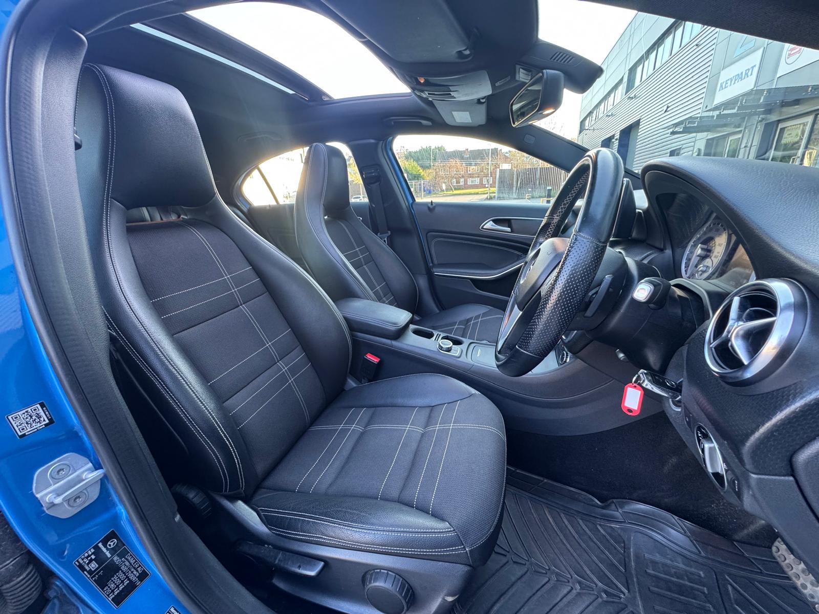 
								Mercedes-Benz A Class Sport (2014) 1.8 A200 CDI Sport Hatchback 5dr Diesel 7G-DCT Euro 5 (s/s) (136 ps) full									