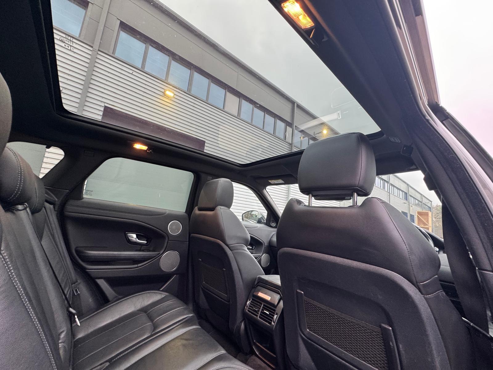 
								Land Rover Range Rover Evoque SE Tech (2018) full									
