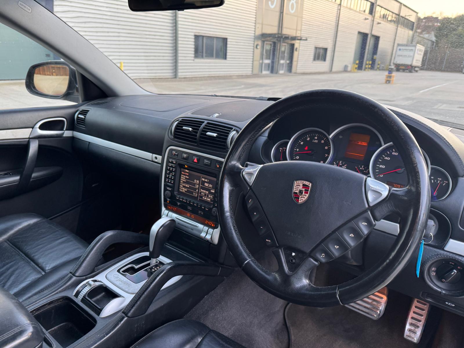 
								Porsche Cayenne S (2005) 4.5 S SUV 5dr Petrol Tiptronic S AWD (361 g/km, 340 bhp) full									
