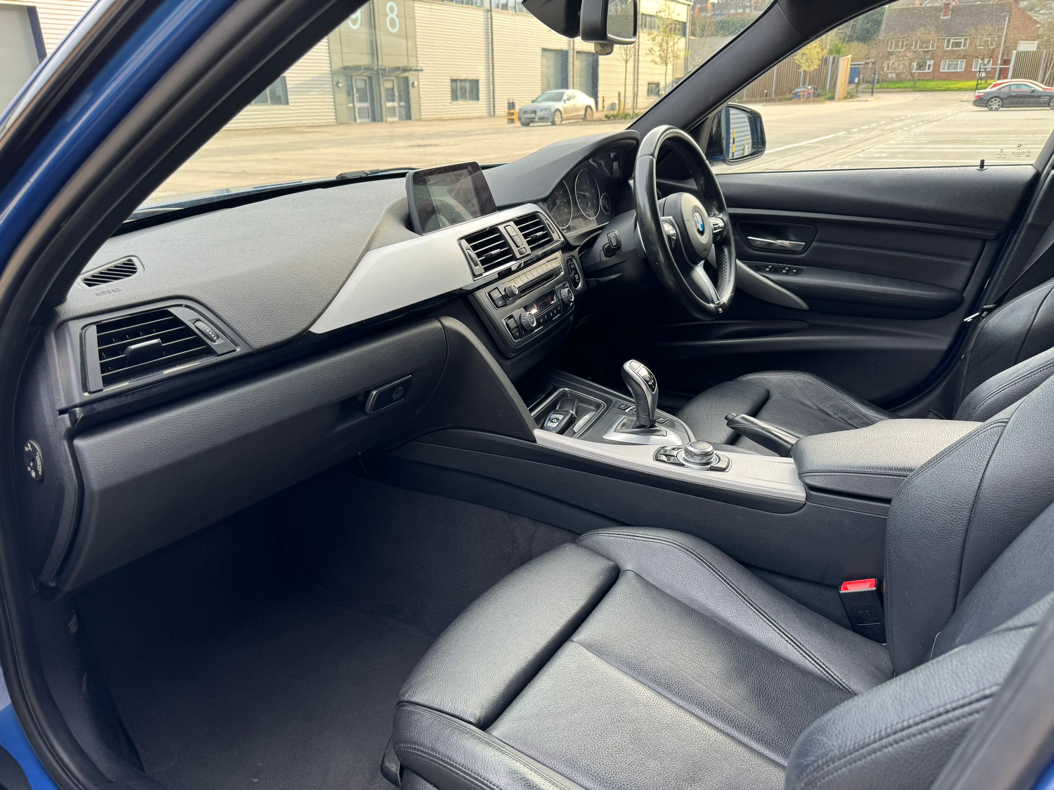 
								BMW 3 Series M Sport (2014)2.0 320d M Sport Touring 5dr Diesel Auto xDrive Euro 5 (s/s) (184 ps) full									