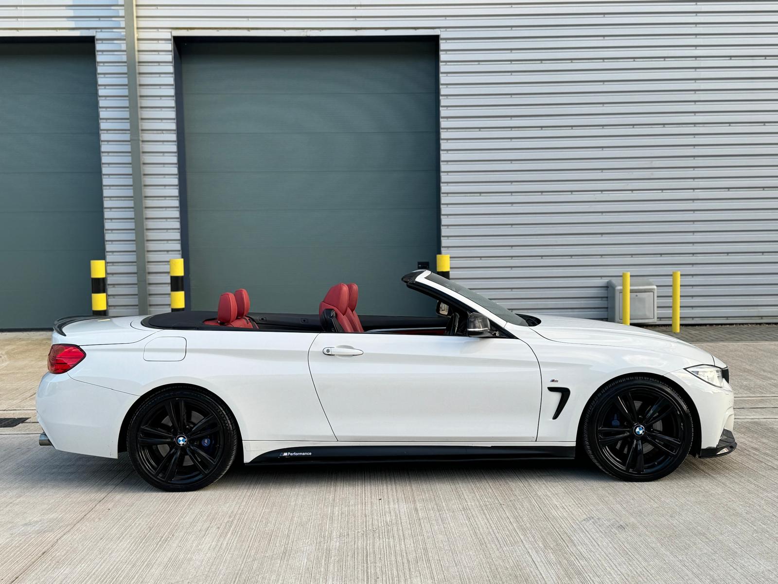 
								BMW 4 Series M Sport (2016)2.0 420i M Sport Convertible 2dr Petrol Auto Euro 6 (s/s) (184 ps) full									