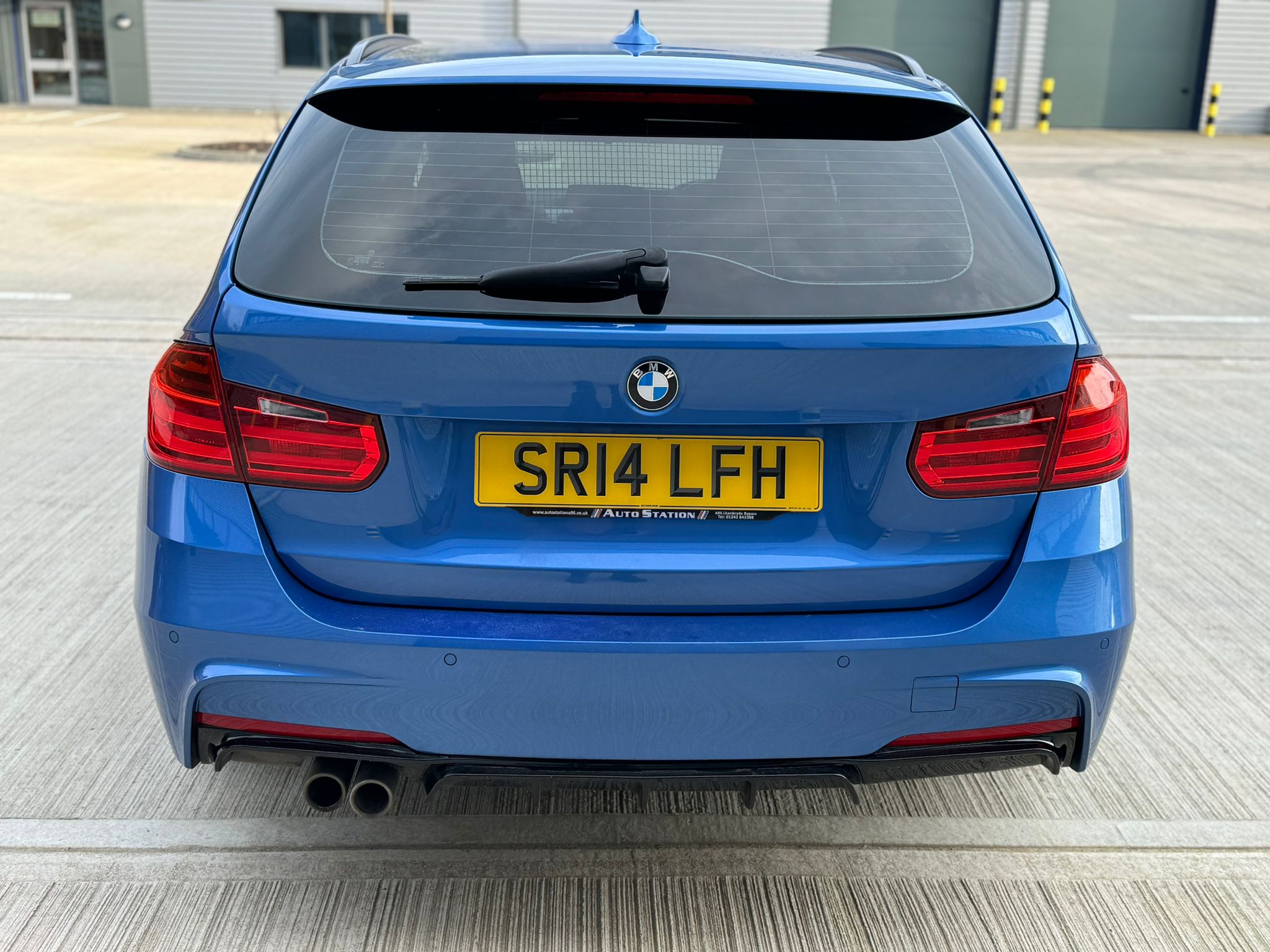 
								BMW 3 Series M Sport (2014)2.0 320d M Sport Touring 5dr Diesel Auto xDrive Euro 5 (s/s) (184 ps) full									