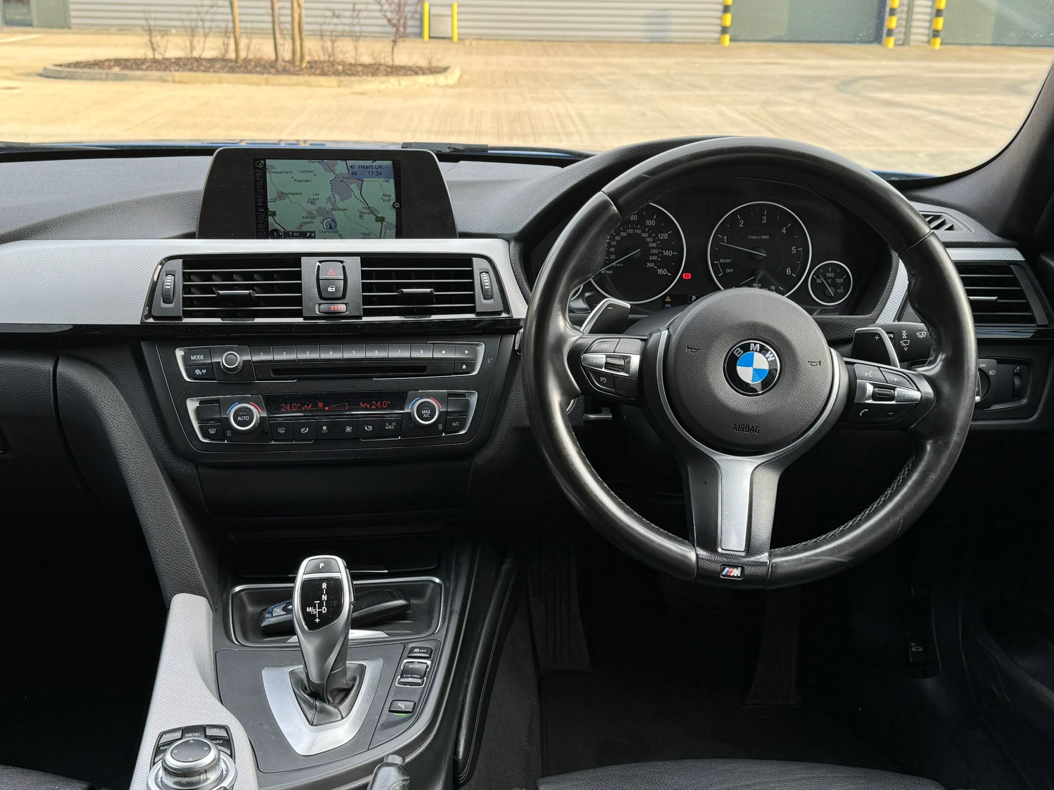 
								BMW 3 Series M Sport (2014)2.0 320d M Sport Touring 5dr Diesel Auto xDrive Euro 5 (s/s) (184 ps) full									