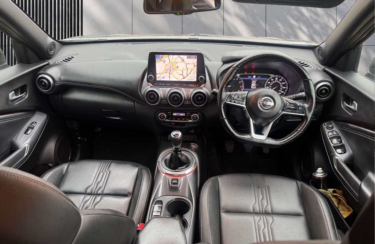 
								Nissan Juke 1.0 DIG-T Tekna Euro 6 (s/s) 5dr full									