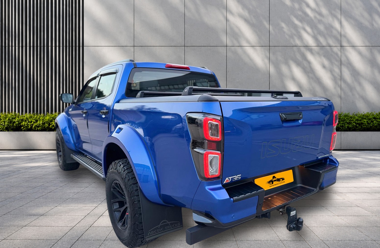 
								Isuzu D-Max 1.9 TD Arctic Trucks AT35 Auto 4WD Euro 6 (s/s) 4dr full									