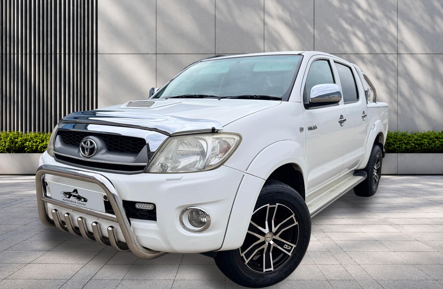 
								Toyota Hilux 2.5 D-4D HL3 4WD 4dr full									