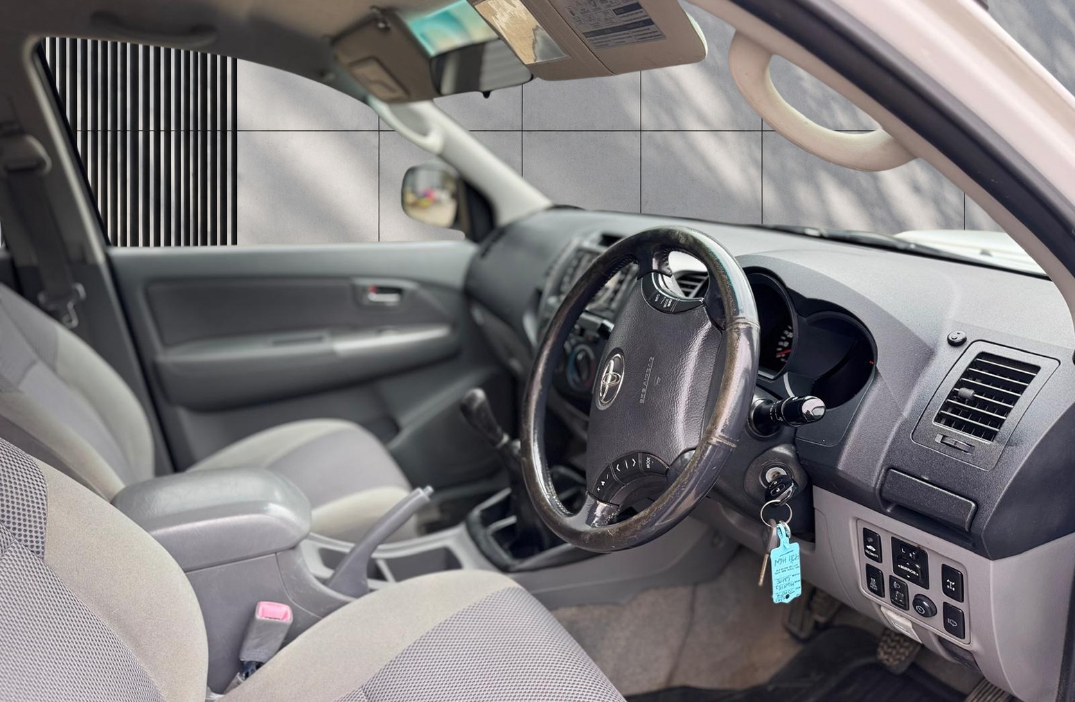 
								Toyota Hilux 2.5 D-4D HL3 4WD 4dr full									