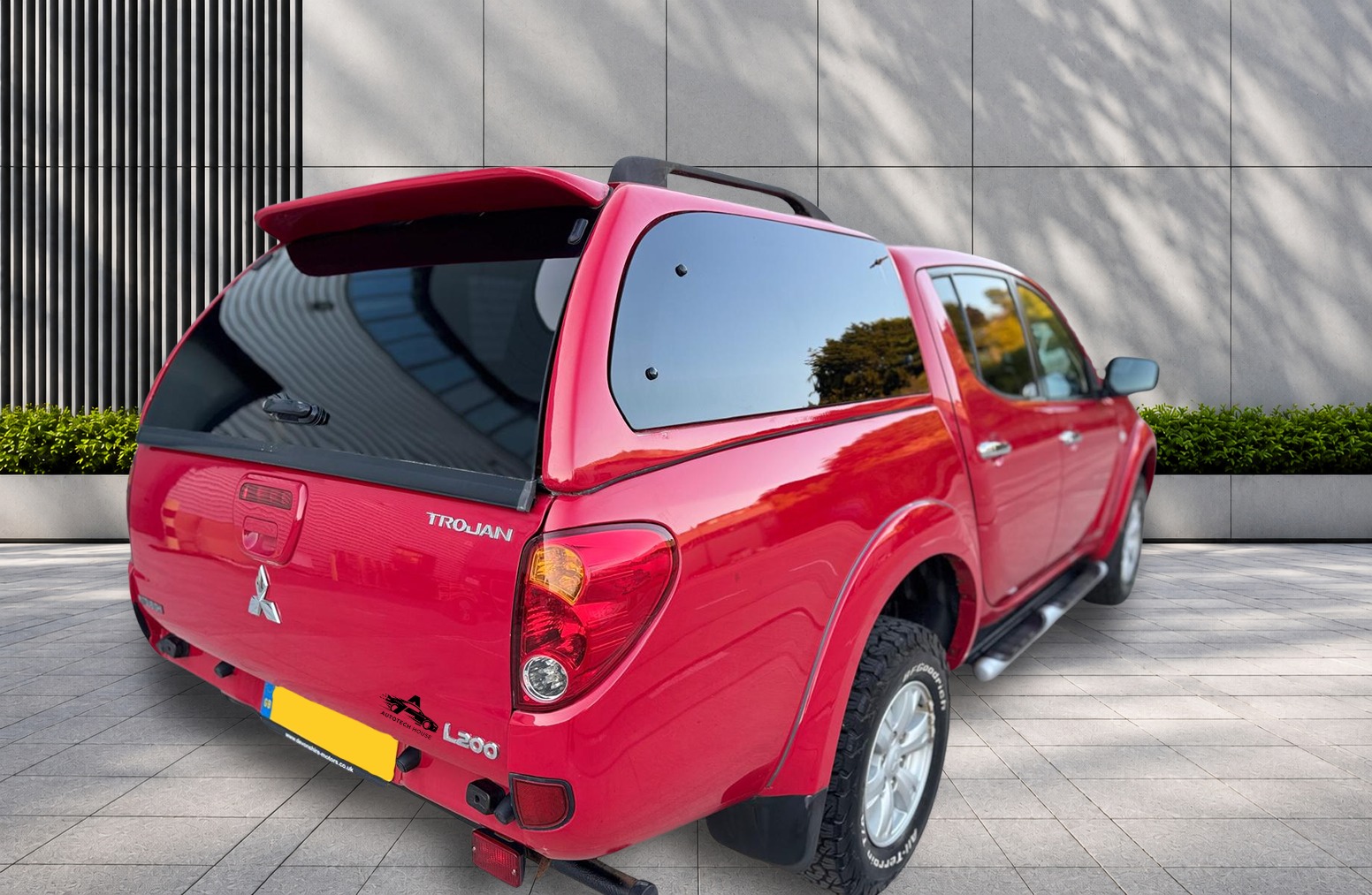 
								Mitsubishi L200 2.5 DI-D Trojan 4WD Euro 5 4dr full									