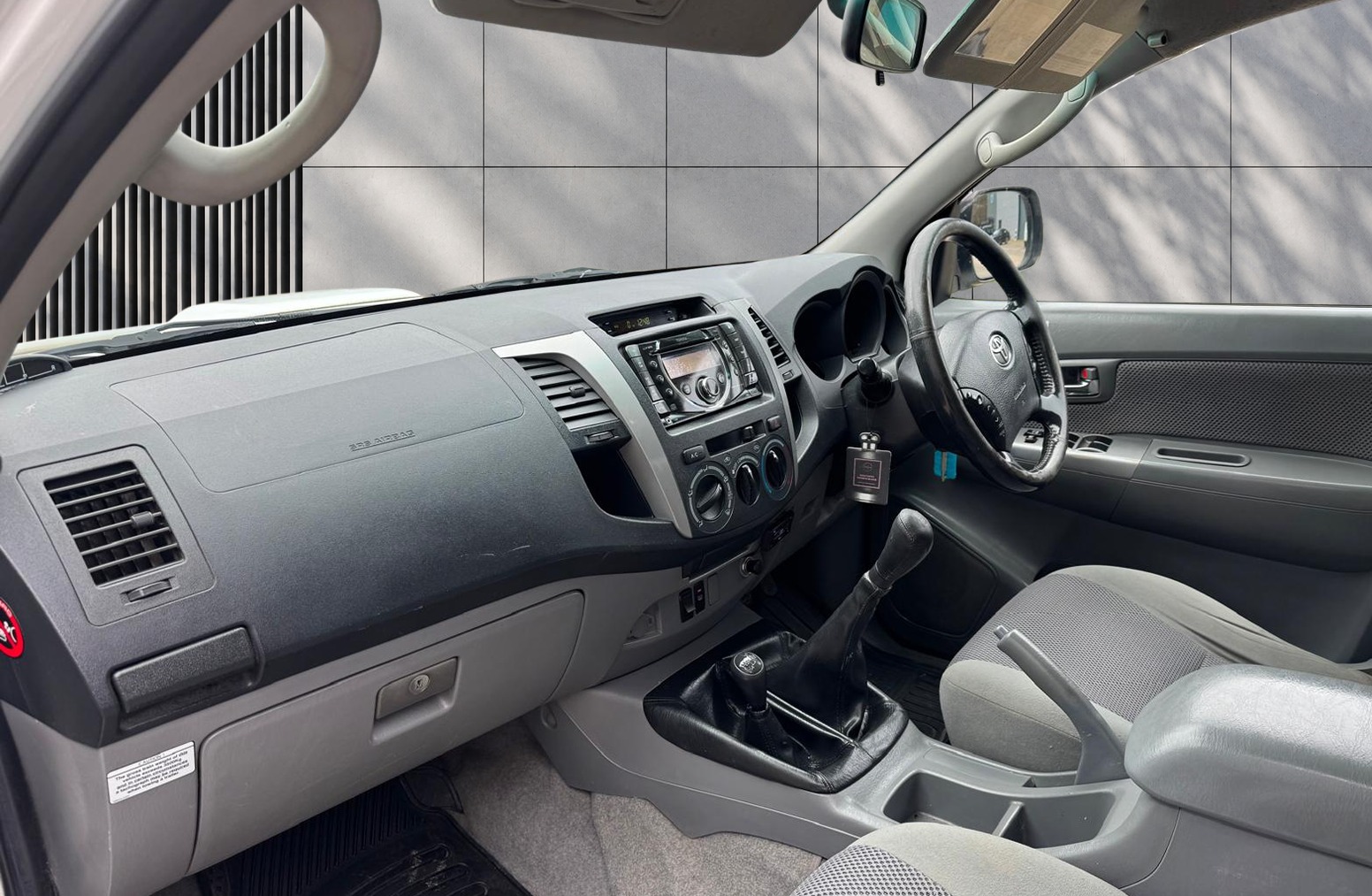 
								Toyota Hilux 2.5 D-4D HL3 4WD 4dr full									