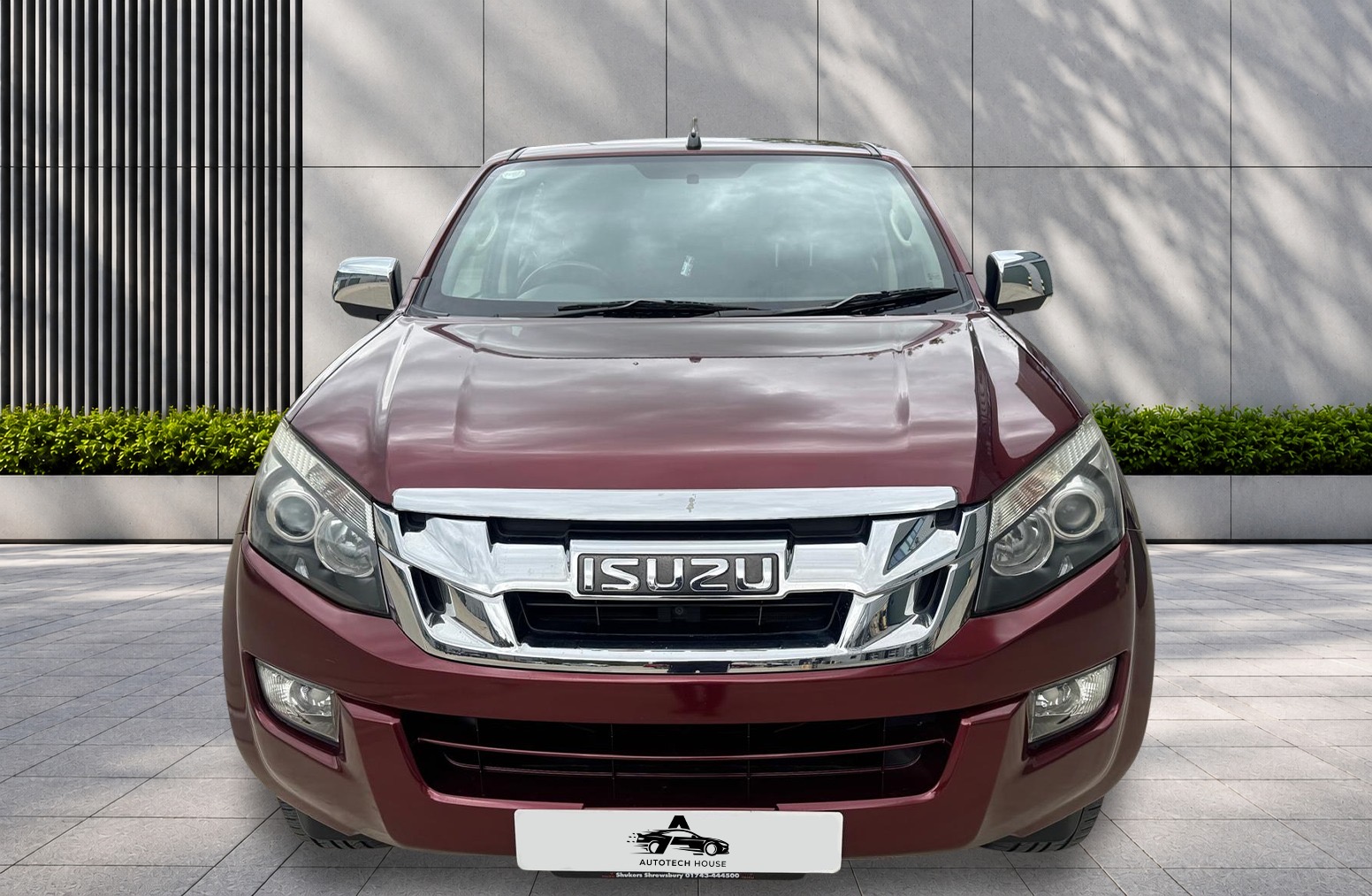 
								Isuzu D-Max 2.5 TD Yukon 4×4 4dr full									
