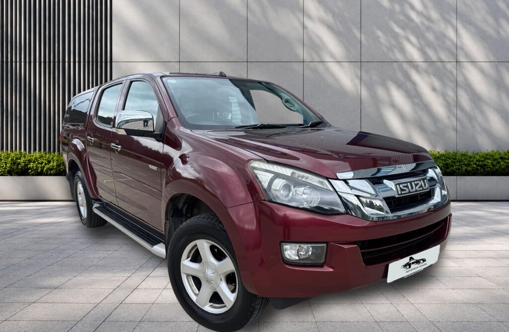 Isuzu D-Max 2.5 TD Yukon 4x4 4dr c6fec8d5 bb0b 4e69 8f03 f374255c8e3e
