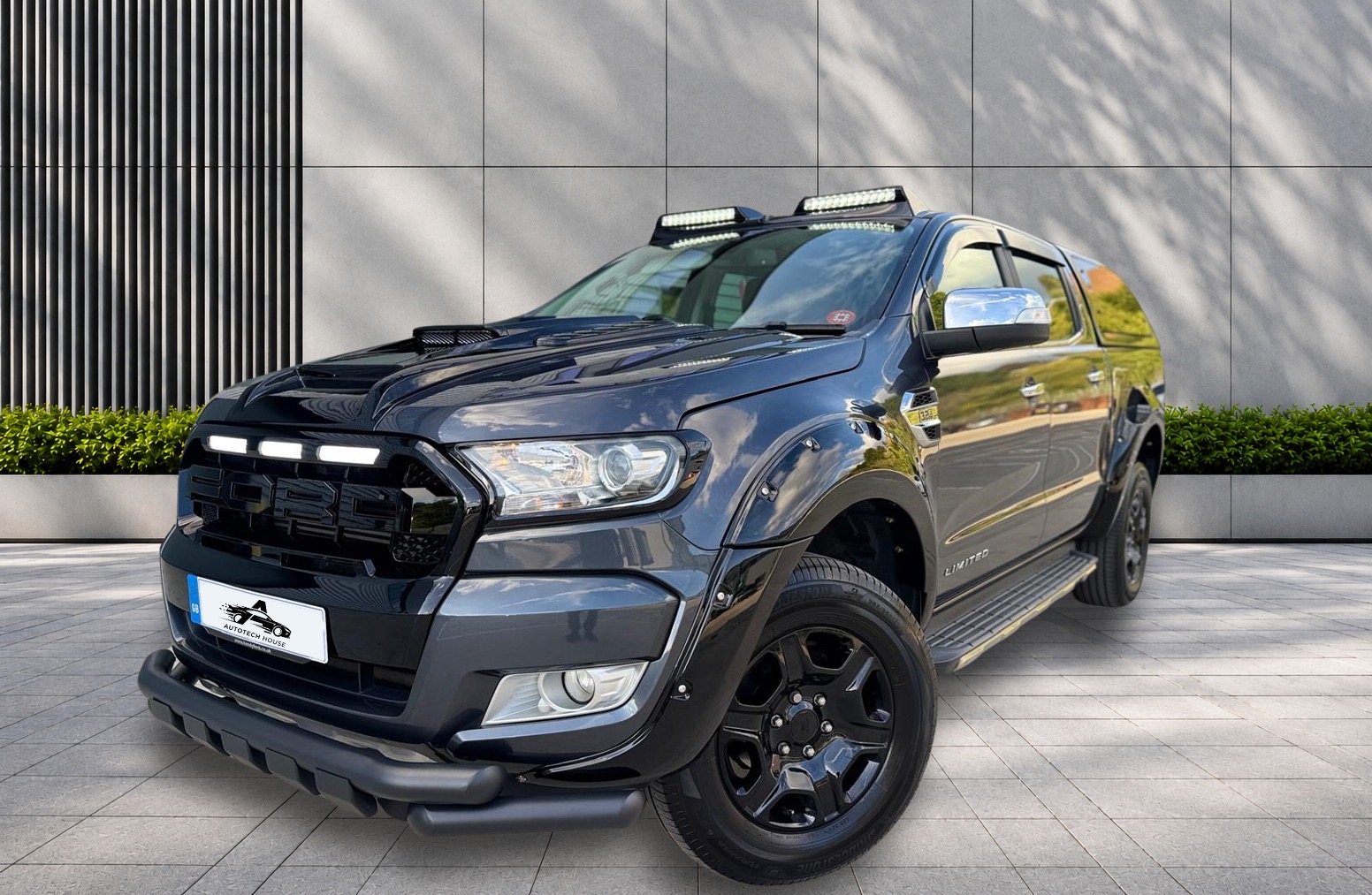 
								Ford Ranger 3.2 TDCi Limited 1 Auto 4WD Euro 6 4dr full									